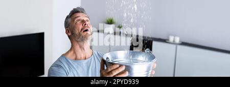 Wasserflut Und Rohrundichtigkeit Stockfoto