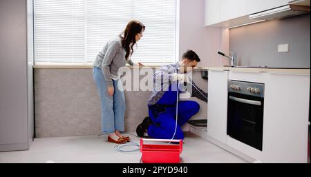 Verstopfung Im Ablauf Der Klempnerreinigungsleitung Stockfoto