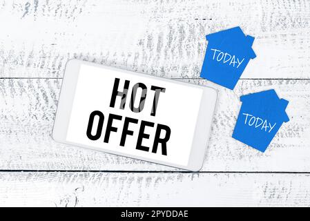 Schreiben von Text für „Hot Offer“. Wort auf Produkt oder Programm geschrieben, das zu reduzierten Preisen oder Tarifen angeboten wird Stockfoto