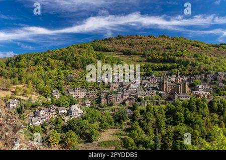 UNESCO-Dorf Conques-en-Rouergue im Departement Aveyron, Frankreich Stockfoto