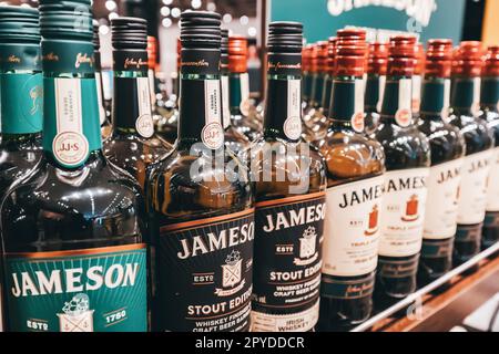 12. Januar 2023, Izmir, Türkei: Jameson Famous Irish Whiskey zum Verkauf im Duty-Free-Shop Stockfoto