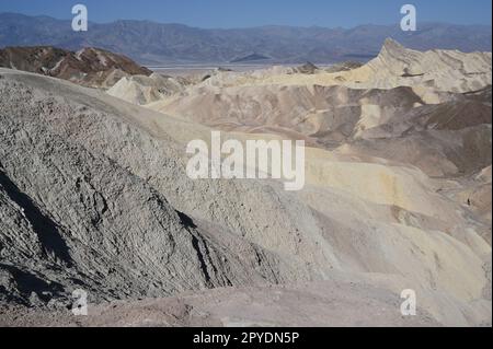 Zabriskie Point ist ein Teil der Amargosa Range im Osten von Death Valley Death Valley National Park in Kalifornien, USA Stockfoto