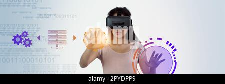 Junge asiatische Frau mit VR-Brille, Virtual Global Internet Connection Metaverse, Management System, Online-Datenbankautomatisierung zur effizienten Dateiverwaltung, Zukunftstechnologie. Stockfoto