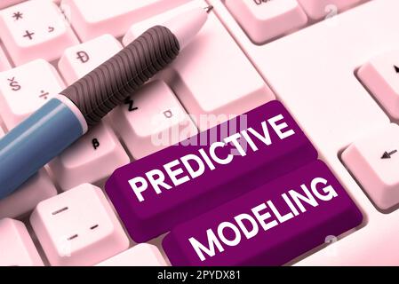 Textzeichen für Predictive Modeling. Wort für eine Wartungsstrategie, die auf vorausschauenden Analysen basiert Stockfoto