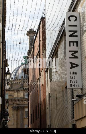 Ein Blick auf das Schild im Tyneside Cinema - einem unabhängigen Kino in der Stadt Newcastle upon Tyne, Großbritannien. Stockfoto