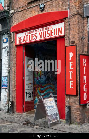 Eintritt zum Beatles Museum in der Mathew Street in Liverpool Stockfoto