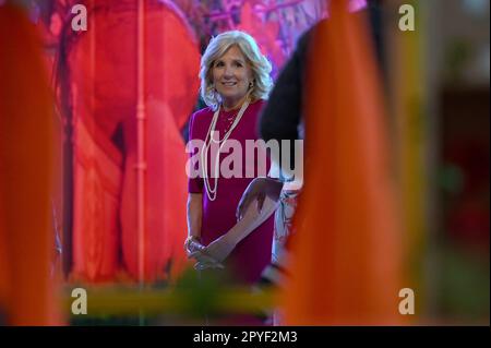 New York, USA. 03. Mai 2023. USA First Lady Dr. Jill Biden besucht das Bronx Children's Museum, um die Eröffnung seines neuen permanenten Heims und seiner multikulturellen Programme für die lokale Gemeinde im Bronx Borough of New York City, NY, am 3. Mai 2023 zu feiern. (Foto: Anthony Behar/Sipa USA) Guthaben: SIPA USA/Alamy Live News Stockfoto