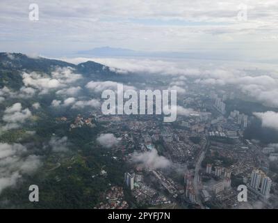 Blick aus der Vogelperspektive in der Stadt Paya Terubong Stockfoto