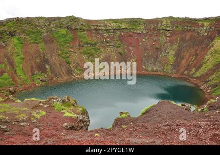 Kerid Kratersee in Island aus der Vogelperspektive Stockfoto