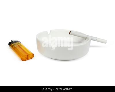 Weißer Aschenbecher und Zigaretten isoliert auf weißem Hintergrund Stockfoto