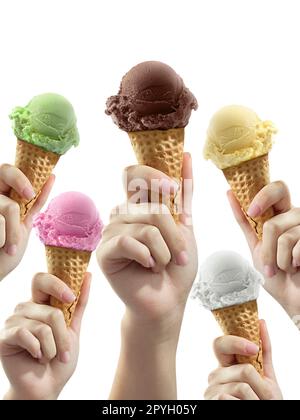 Eine Frauenhand, die eine Eiscreme auf weißem Hintergrund hält Stockfoto