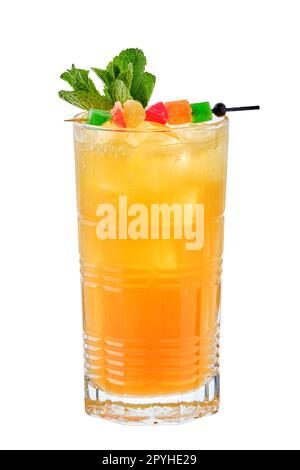 Großes Glas kalte Mango und Passionsfrucht-Limonade Stockfoto