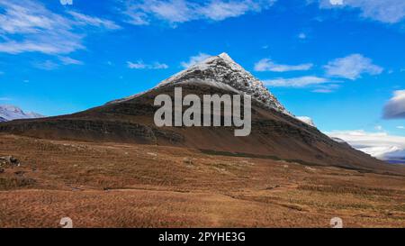 Der Bulandstindur oder Pyramide in Island Stockfoto