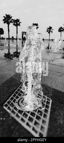 Brunnen auf der Gasse in Batumi. Georgien Stockfoto