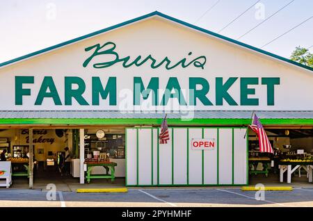 Der Burris Farm Market findet am 30. April 2023 in Loxley, Alabama, statt. Der Familienmarkt, der 1984 eröffnet wurde, ist ein beliebter Halt für Touristen. Stockfoto