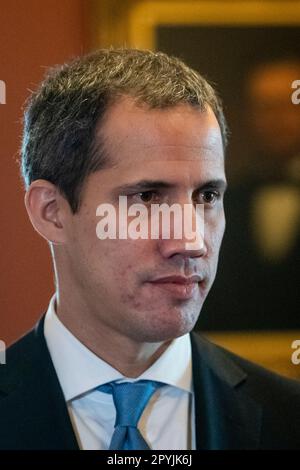 Washington, Usa. 03. Mai 2023. Der ehemalige venezolanische Präsident Juan Guaido trifft sich am Mittwoch, den 3. Mai, im US-Kapitol in Washington, DC, USA mit US-Senatoren. 2023. Foto: Rod Lamkey/CNP/ABACAPRESS.COM Kredit: Abaca Press/Alamy Live News Stockfoto