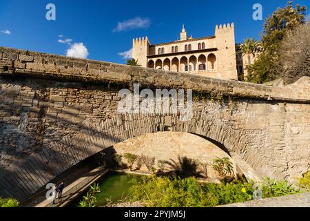 Palacio Real de la Almudaina, siglos XIII-XV. Palma Mallorca. Islas Baleares. España. Stockfoto