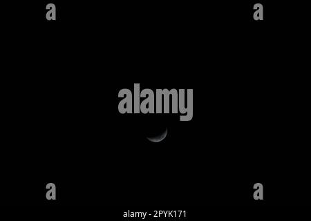 Der Mond am spanischen Himmel, Provinz Alicante, Costa Blanca, Spanien Stockfoto