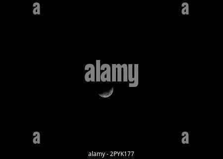 Der Mond am spanischen Himmel, Provinz Alicante, Costa Blanca, Spanien Stockfoto