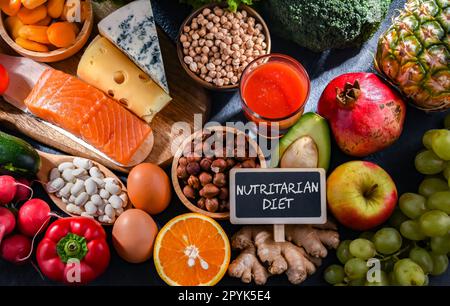 Nahrungsmittel, die die nutritarische Ernährung repräsentieren Stockfoto