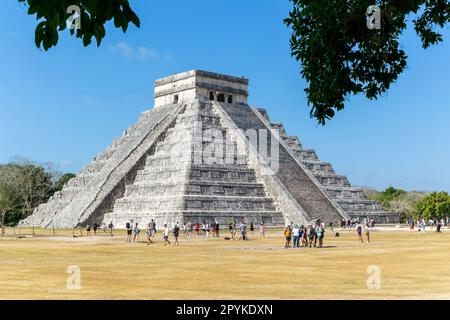 Tempel der Kukulkan El Castillo Pyramide, Chichén Itzá Maya Ruinen, Yucatan, Mexiko Stockfoto