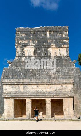 Tempel der Jaguars, Templo de los Jaguares, Chichén Itzá, Maya-Ruinen, Yucatan, Mexiko Stockfoto