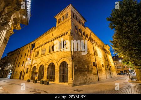 Palacio de los Reyes de Navarra, Museo en una casa románica del siglo XII, Estella, Navarra, Spanien, Europa Stockfoto