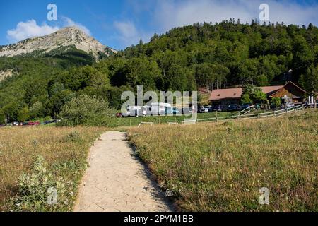 refugio de Linza, ruta de las Golondrinas, pirineos occidentales, Huesca, Aragón, Spanien, Europa Stockfoto