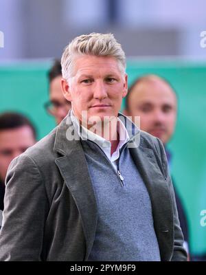 Stuttgart, Deutschland. 03. Mai 2023. Bastian SCHWEINSTEIGER, Co-Moderator ARD im Spiel VFB STUTTGART - EINTRACHT FRANKFURT 2-3 DFB-Pokal, deutscher Fußballpokal, Halbfinale am 03. Mai 2023 in Stuttgart. Season 2022/2023 Gutschein: Peter Schatz/Alamy Live News Stockfoto