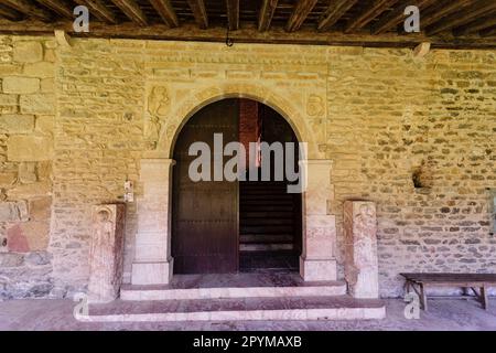 tribuna, claustro del siglo XII, monasterio benedictino de Sant Miquel de Cuixa , año 879, pirineos orientales, Francia, europa Stockfoto