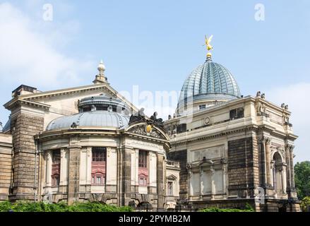 Historisches Gebäude der Dresdner Akademie der bildenden Künste Stockfoto