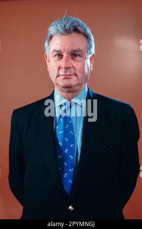 Paris, Frankreich, Portraits, Aids-Verwalter N.G.O. Sidaction, (Ensemble Contre le SIDA) PR. Michel KAZATCHINE, (Hopital Broussai), 1996 Stockfoto