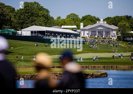 Charlotte, NC, USA. 4. Mai 2023. Insgesamt im Quail Hollow Clubhouse während der ersten Runde der Wells Fargo Championship 2023 im Quail Hollow Club in Charlotte, NC. (Scott Kinser/Cal Sport Media). Kredit: csm/Alamy Live News Stockfoto