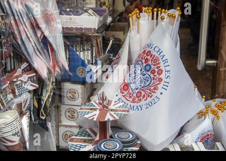 London, Großbritannien. 04. Mai 2023. London bereitet sich eifrig auf die Krönung von König Karl III vor, die am 6. Mai 2023 stattfinden soll. Kredit: Sinai Noor/Alamy Live News Stockfoto