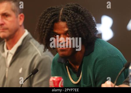Owings Mills, MD, USA. 4. Mai 2023. Baltimore Ravens QB Lamar Jackson nimmt an einer Pressekonferenz im Under Armour Performance Center in Owings Mills, MD, Teil. Foto/ Mike Buscher/Cal Sport Media(Kreditbild: © Mike Buscher/Cal Sport Media/Cal Sport Media). Kredit: csm/Alamy Live News Stockfoto