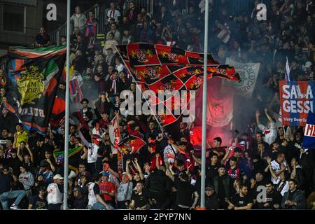 Empoli, Italien. 04. Mai 2023. Carlo Castellani Stadion, Empoli, Italien, 04. Mai 2023, Bologna-Fans beim Empoli FC gegen Bologna FC – spiel Der italienischen Fußballserie A Credit: Live Media Publishing Group/Alamy Live News Stockfoto
