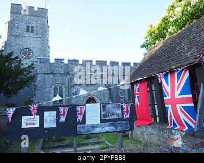 Eastchurch, Kent, Großbritannien. 4. Mai 2023. Krönungsvorbereitungen in der Ostkirche in Kent. Kredit: James Bell/Alamy Live News Stockfoto