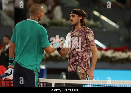 Madrid, Espagne. 04. Mai 2023. Jan Lennard Struff besiegte Stefanos Tsitsipas (GRE) bei den Mutua Madrid Open 2023, Masters 1000 Tennis Turnier am 4. Mai 2023 bei Caja Magica in Madrid, Spanien - Photo Antoine Couvercelle/DPPI Credit: DPPI Media/Alamy Live News Stockfoto