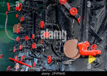 Ventile in der Kabine der Big Boy Dampflokomotive der Union Pacific. Die größte Dampflokomotive der Welt. Stockfoto