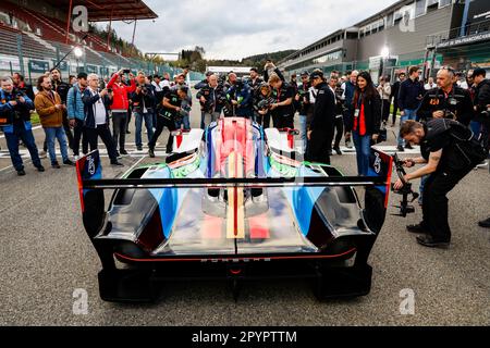 Porsche 963, Porsche Penske Motorsport, Präsentation des Sonderdesigns Le Mans 2023, enthüllt die Sonderliese Le Mans 2023, Stockfoto