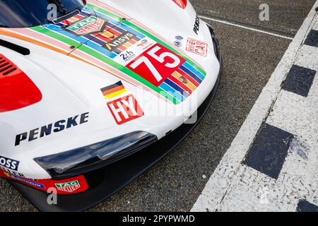 Porsche 963, Porsche Penske Motorsport, Präsentation des Sonderdesigns Le Mans 2023, enthüllt die Sonderliese Le Mans 2023, Stockfoto