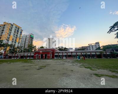 Blick auf die Mymensingh Zilla School in Bangladesch. Stockfoto