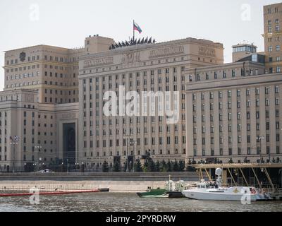 Moskau, Russland – Aug. 19.2017: Hauptgebäude des russischen Verteidigungsministeriums in Moskau Stockfoto