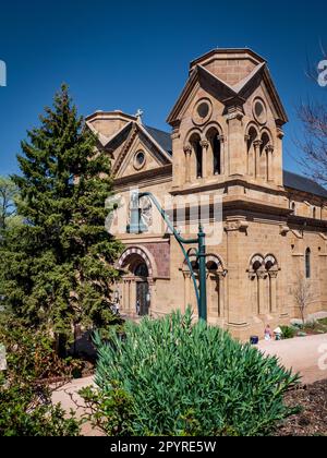 Dom der Basilika des Hl. Franziskus von Assisi in Santa Fe, New Mexico Stockfoto