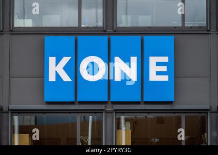 M?lndal, Schweden - september 10 2022: Kone-Logo auf der Fassade eines Gebäudes Stockfoto