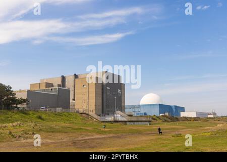 Die Kernkraftwerke Sizewell A und B auf dem Gelände des neuen Kraftwerks Sizewell C. Suffolk, Großbritannien Stockfoto