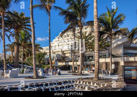 Spanien, Kanarische Inseln, Lanzarote. Costa Teguise. Das Hotel Gran Melia Salinas wurde nach dem Vorbild von Cesar Manrique gestaltet. Stockfoto