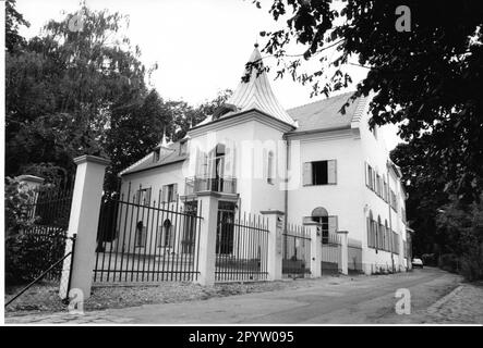 Hauptsitz der Fermer Midat GmbH, Bertinistraße in Nauerner Vorstadt. Software- und Internetdienstanbieter. Foto: MAZ/Peter Sengpiehl, 11.08.1999 [automatisierte Übersetzung] Stockfoto