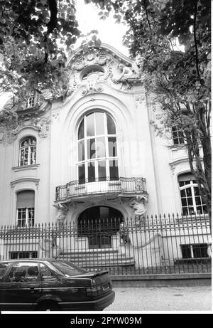 Löwenvilla, auch Villa Rohn ist ein denkmalgeschütztes Gebäude und befindet sich in der Gregor-Mendel-Straße 26 in Potsdam. Historische Gebäude. Villa. Haus. Denkmal. Jäger-Vorstadt. Foto: MAZ/Peter sengpiehl, 07.05.1998 [automatisierte Übersetzung] Stockfoto