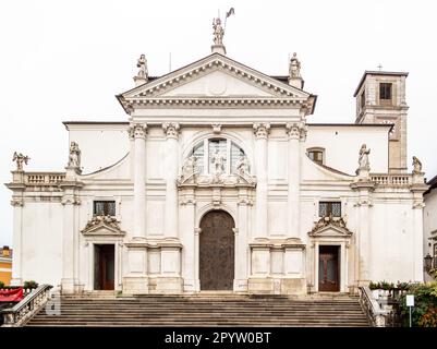 Blick auf die Kathedrale San Daniele del Friuli, Italien Stockfoto